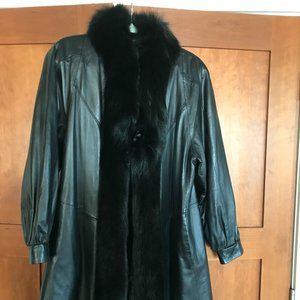 Women Coat - Black Dyed Shd Laser Cut Mink Sctns w/Fox trim